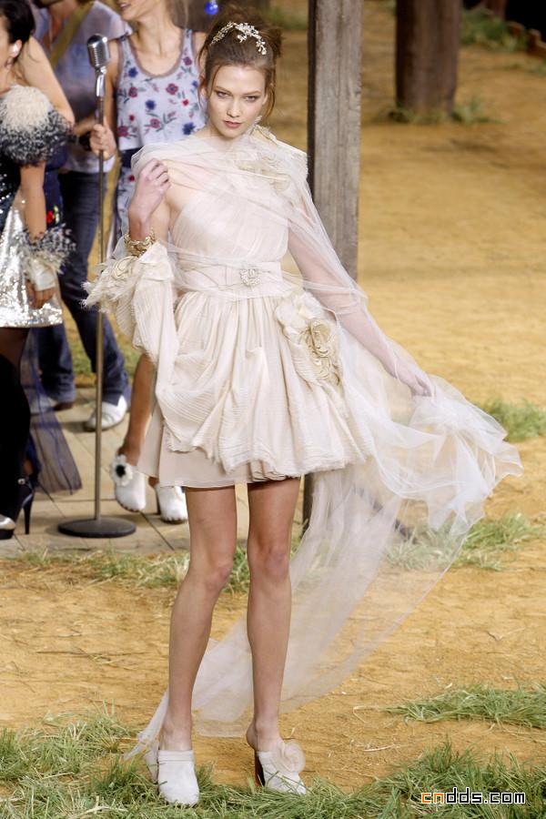 巴黎時(shí)裝周 Chanel S/S 2010