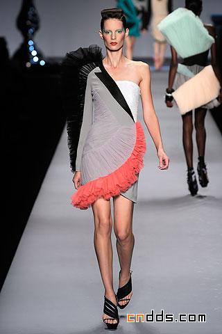 2010 SS RTW 春夏 女裝成衣 -- Viktor & Rolf