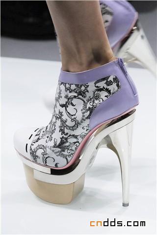 空中花园，Versace 2010 春夏高跟踝靴