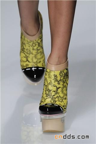 空中花园，Versace 2010 春夏高跟踝靴