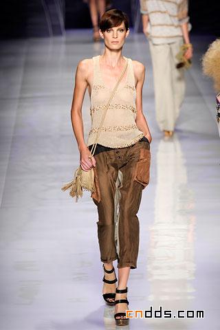 Veronica Etro 2010 春夏女装秀场