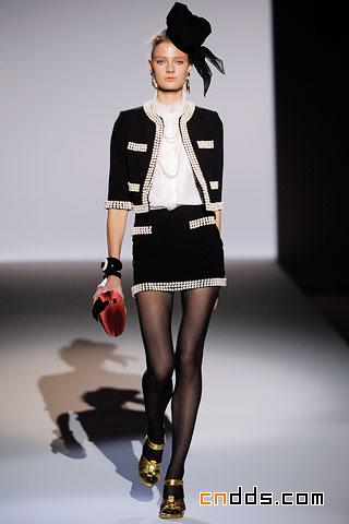 Moschino 2010 春夏女装成衣秀场（上）