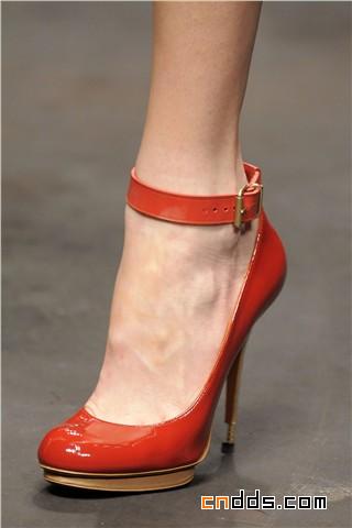 开年红运，Lanvin 2010 春夏新款红色高跟鞋