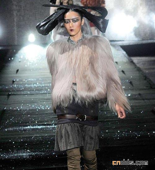 John Galliano 2010秋冬女裝秀場