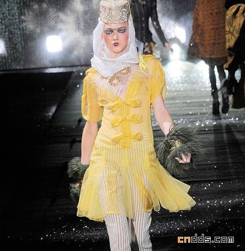 John Galliano 2010秋冬女裝秀場(chǎng)