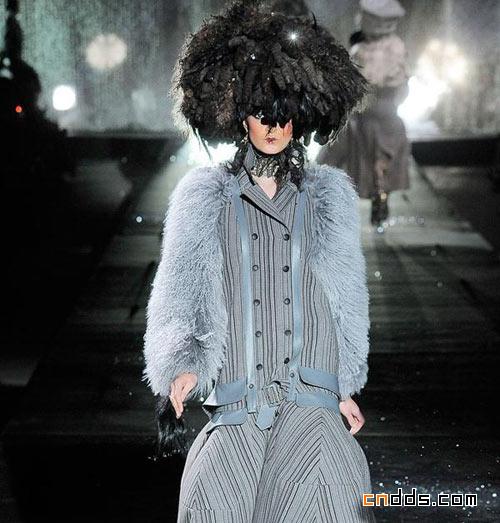 John Galliano 2010秋冬女裝秀場