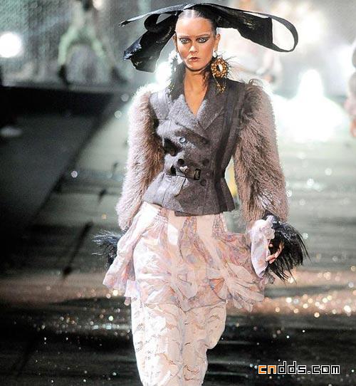 John Galliano 2010秋冬女裝秀場