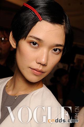 古靈精怪蘑菇頭 新一代短發(fā)超模Tao Okamoto