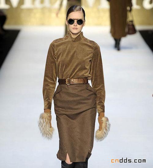 麥絲瑪拉(Max Mara)2010秋冬女裝秀場(chǎng)