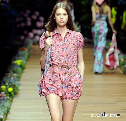 D&G 2011春夏田園少女裝新品秀場