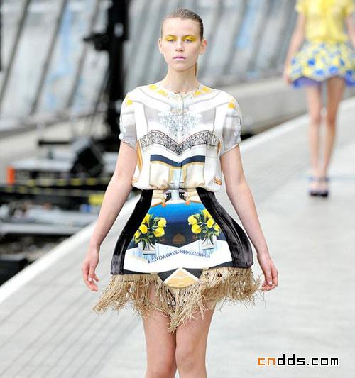 Mary Katrantzou 2011春夏印花女装