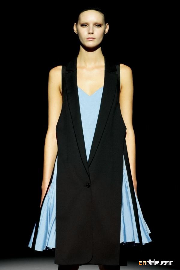 巴黎时装周Hussein Chalayan S/S 2011