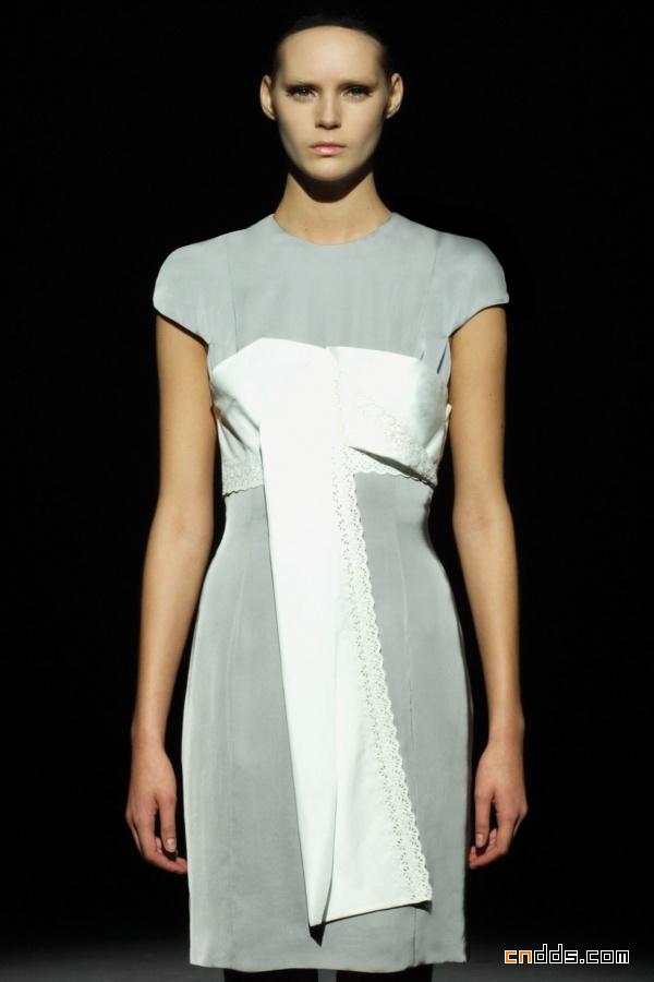 巴黎時裝周Hussein Chalayan S/S 2011