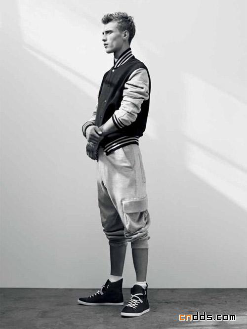 Adidas SLVR 2011春季運動風(fēng)格系列服飾