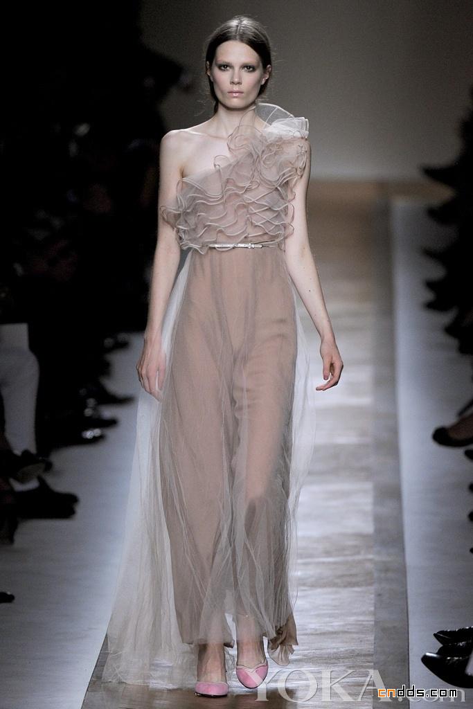 Valentino 2011春夏時(shí)裝發(fā)布會(huì)