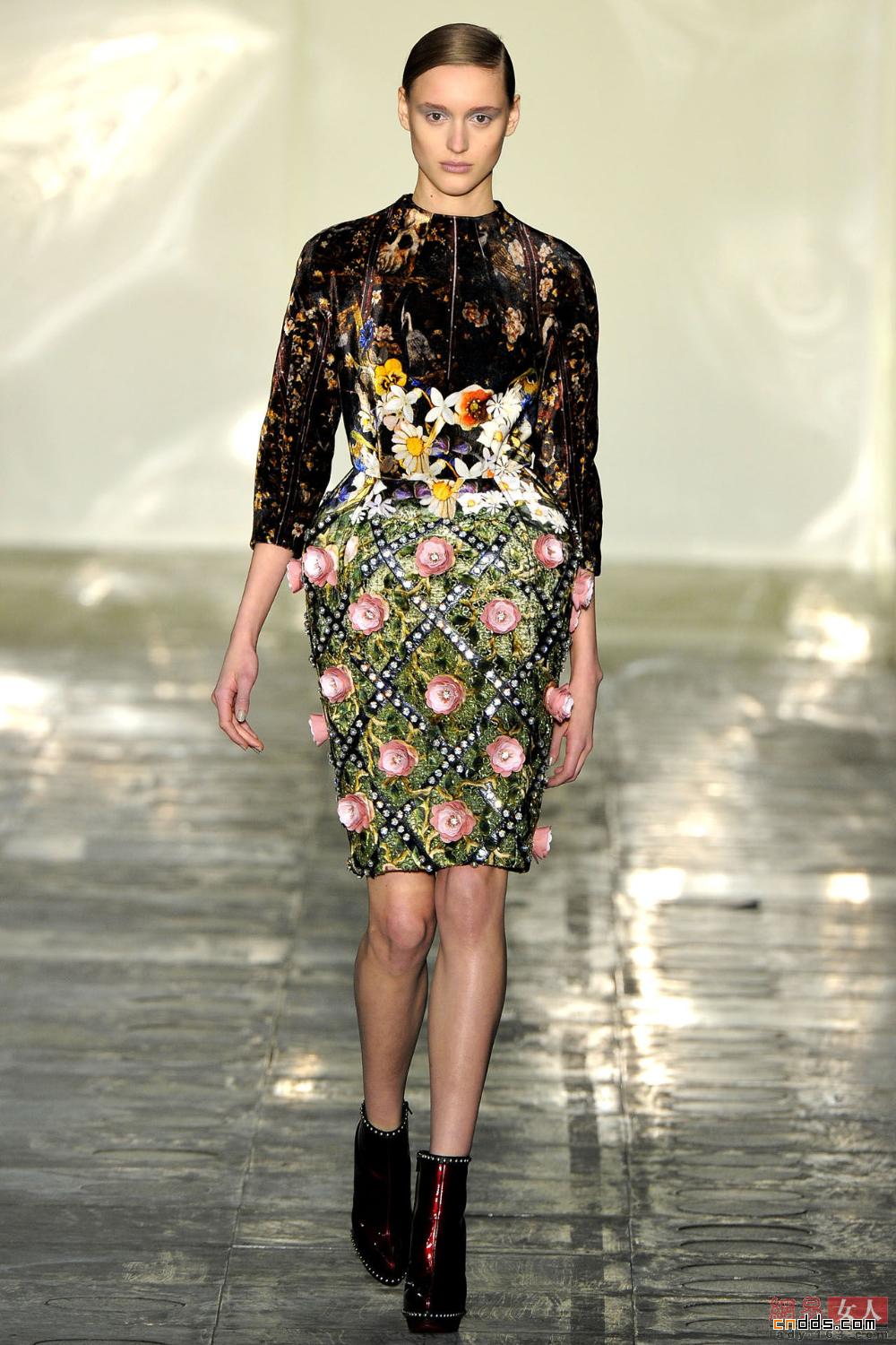 Mary Katrantzou 2011秋冬倫敦時裝周秀場(下)