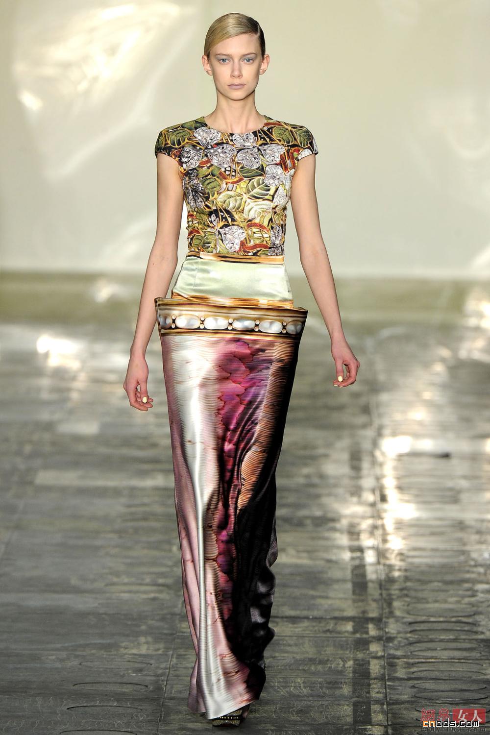 Mary Katrantzou 2011秋冬倫敦時裝周秀場(下)