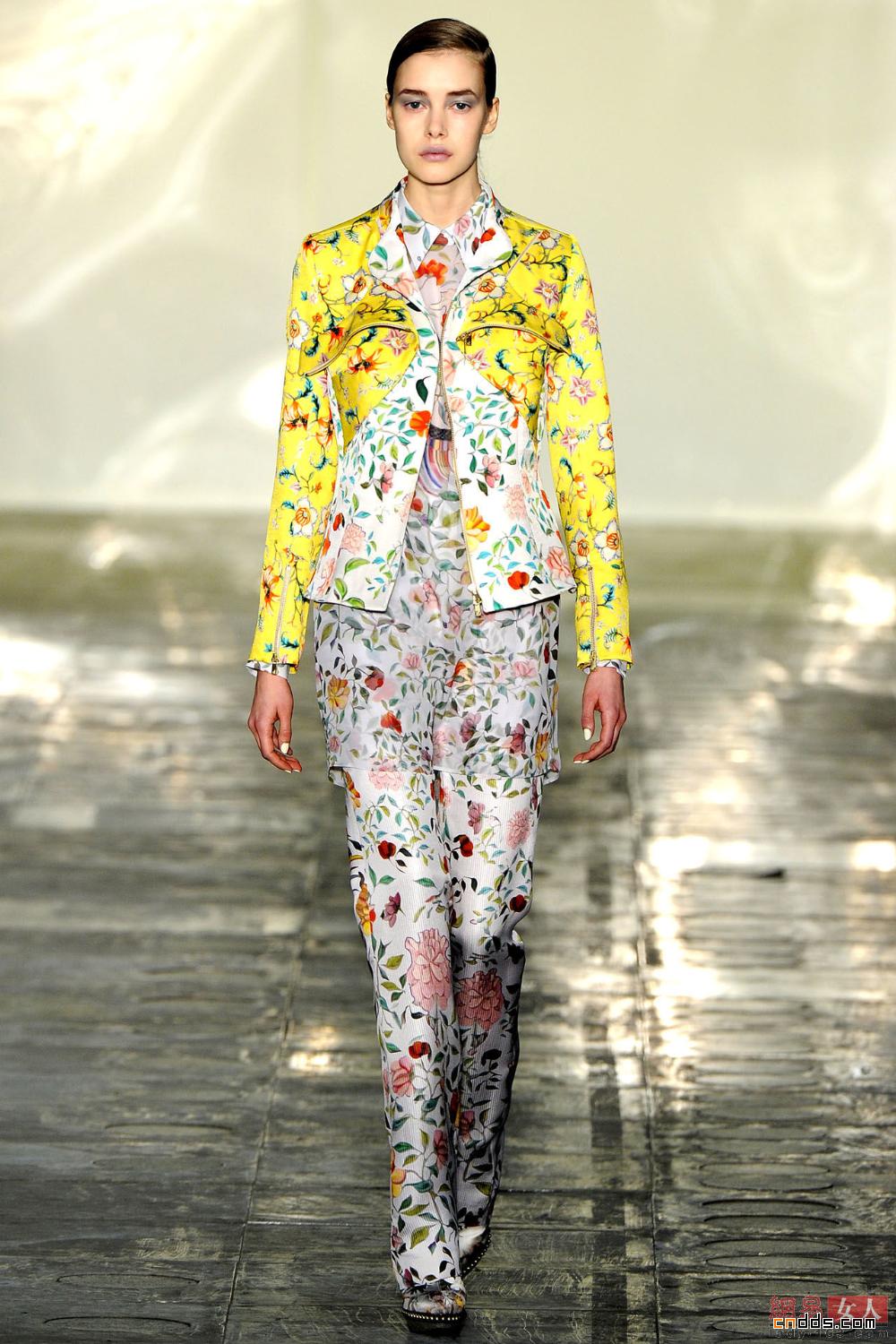 Mary Katrantzou 2011秋冬倫敦時裝周秀場(下)