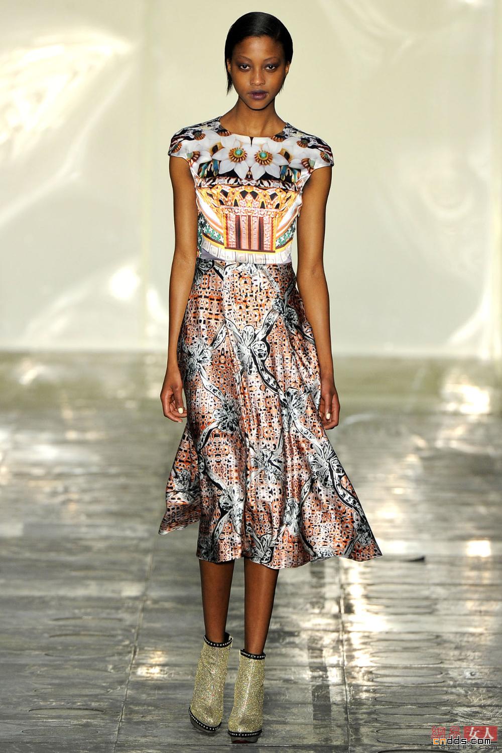 Mary Katrantzou 2011秋冬倫敦時裝周秀場(下)