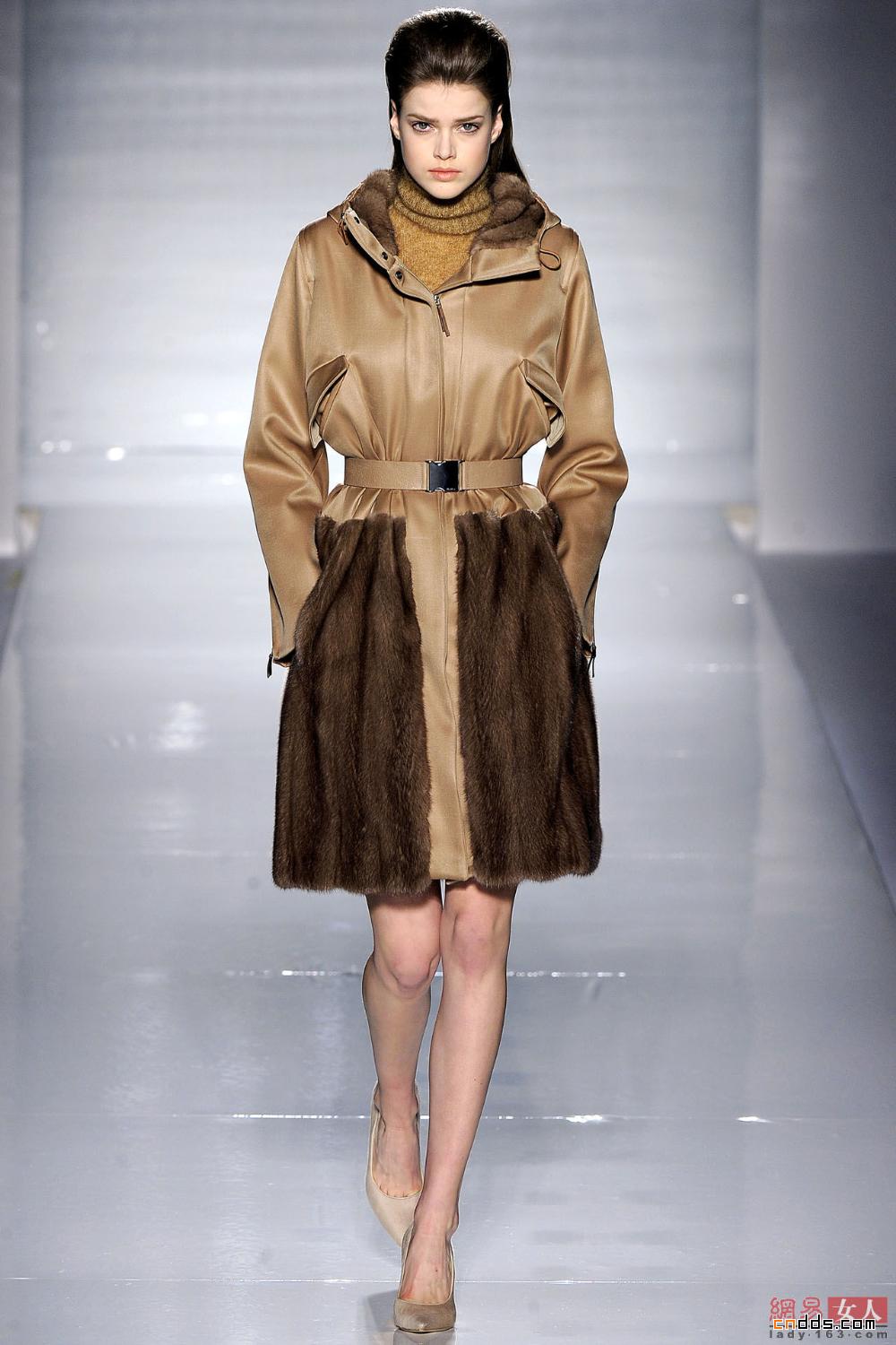 Max Mara 2011秋冬米蘭時裝周秀場(上)