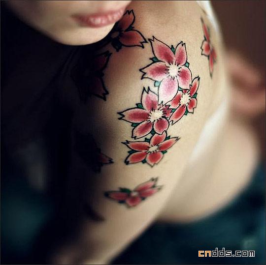 刺青之美—40个纹身大师的时尚纹身作品