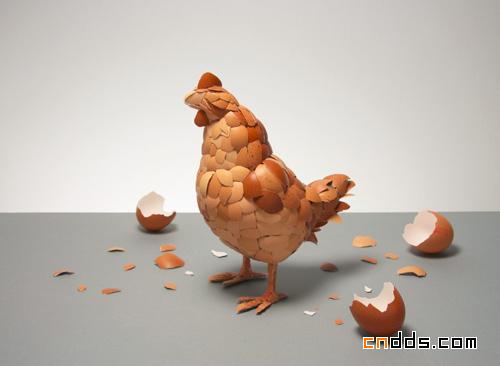 “蛋壳鸡”雕塑欣赏