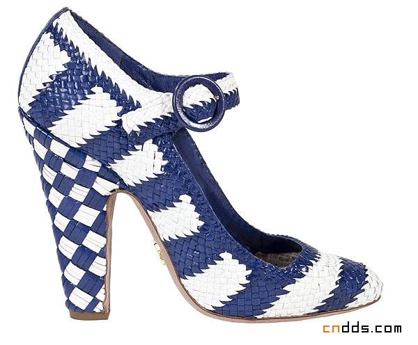 天马行空的想象力，Prada 2011春夏鞋履