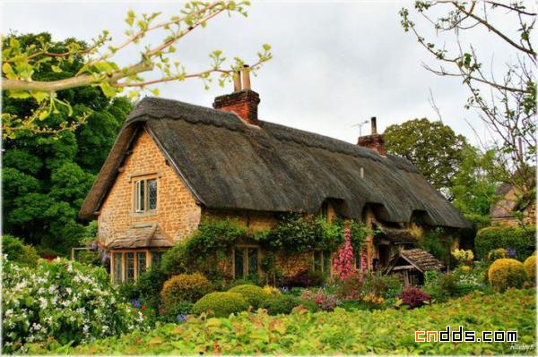 童话般的英国乡村小屋
