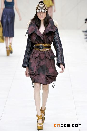 2012【Burberry Prorsum】快樂。積極。懷舊。