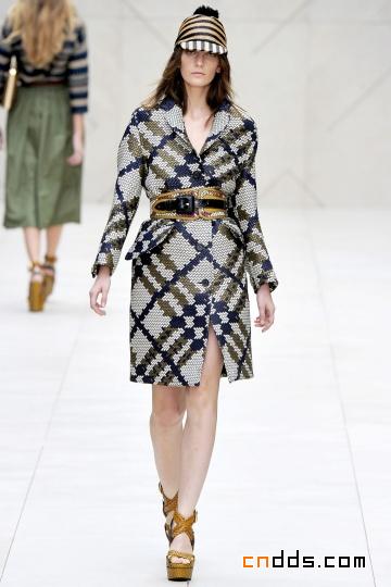 2012【Burberry Prorsum】快樂。積極。懷舊。