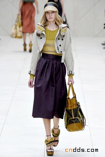 2012【Burberry Prorsum】快樂。積極。懷舊。