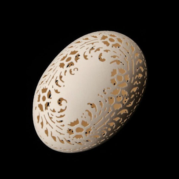 相当淡定的鸡蛋壳上的雕刻艺术