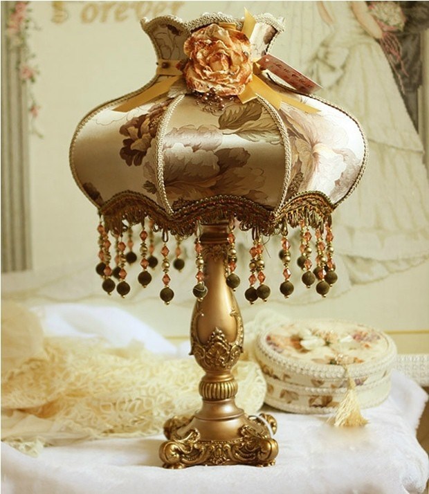 婚房摆件灯具台古典时尚交融的美