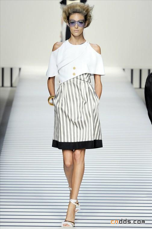 FENDI 2012春夏回歸務(wù)實(shí)