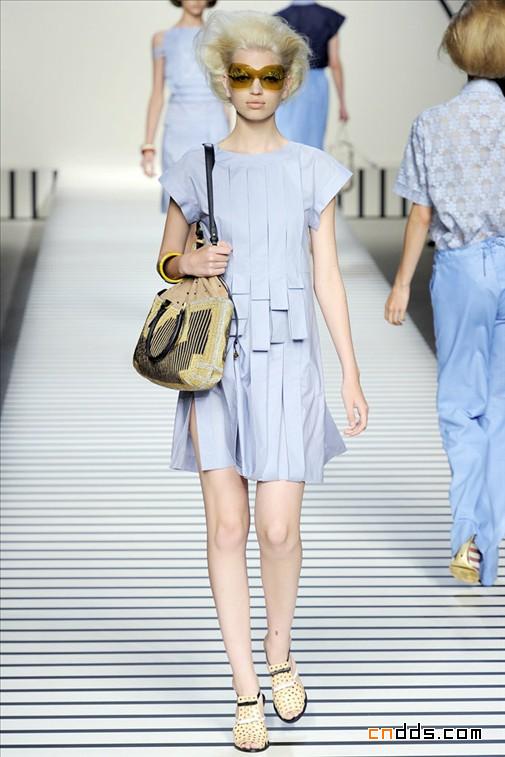 FENDI 2012春夏回歸務實