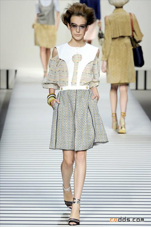 FENDI 2012春夏回歸務(wù)實