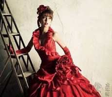 日本的人气模特梦幻婚纱秀全套图