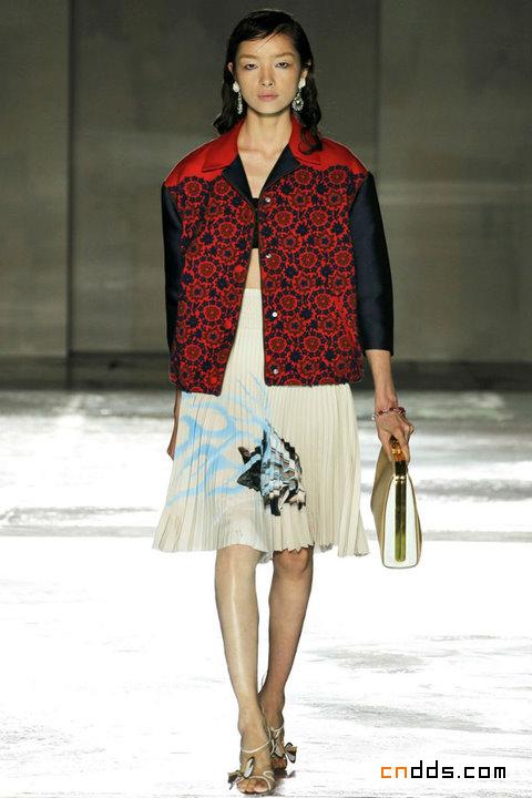 prada2012春夏溫暖懷舊色調(diào)