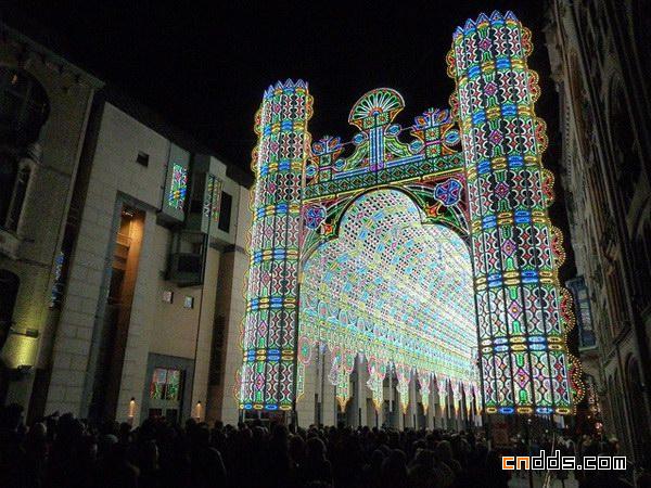 令人震惊的LED大教堂