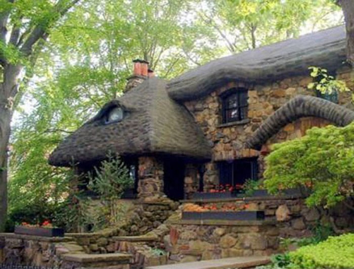 很梦幻的小房子仿若走进童话世界里的建筑
