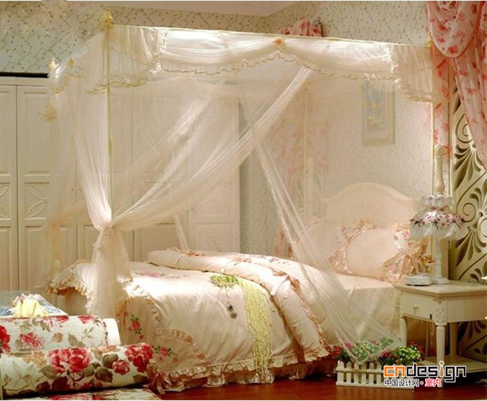 浪漫家装卧室，床幔用处大