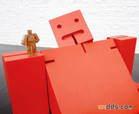 2012米兰国际家具展：互动家具Cubebot