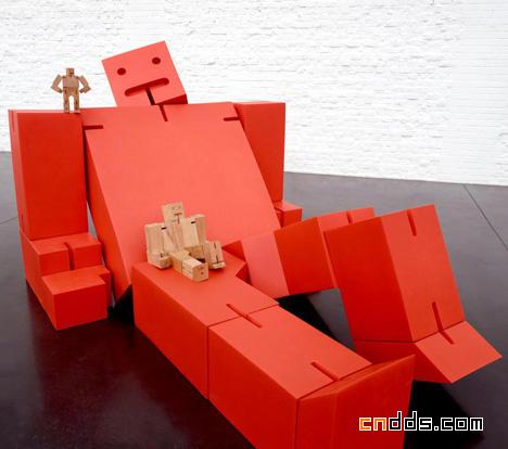 2012米兰国际家具展：互动家具Cubebot