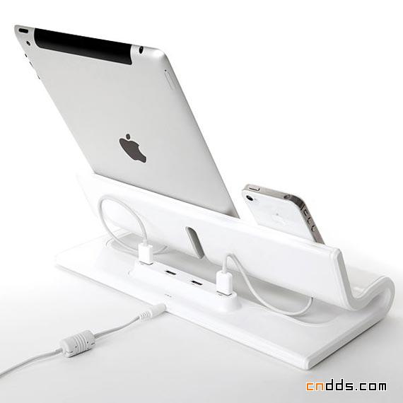 简洁的iPad和iPhone支架兼集成充电器