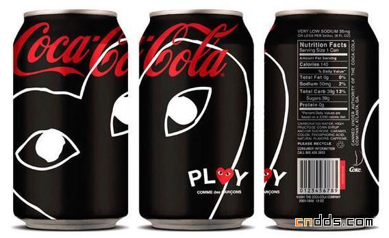 可口可乐和CDG携手推出限量版包装