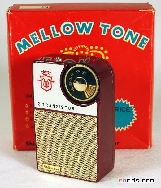 怀旧设计：1960年代老式晶体管收音器