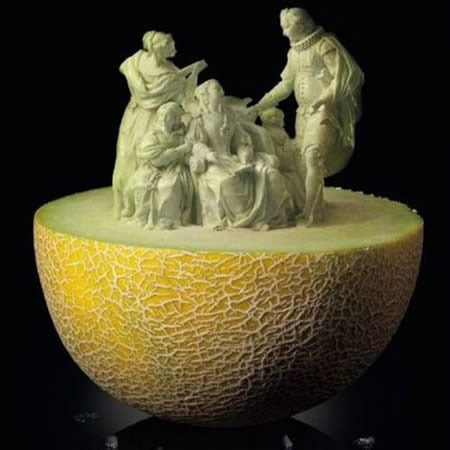 神奇的水果雕塑