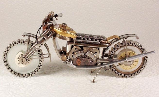 艺术家让手表变成错综复杂的豪华摩托车