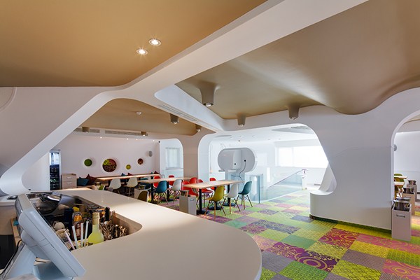 Phill Playground &amp; Restaurant：最有趣的聚会餐厅