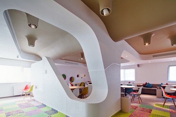 Phill Playground &amp; Restaurant：最有趣的聚会餐厅
